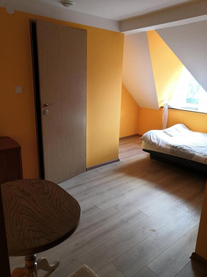 Zamek Ostrowski Villa Chojnik Exteriör bild