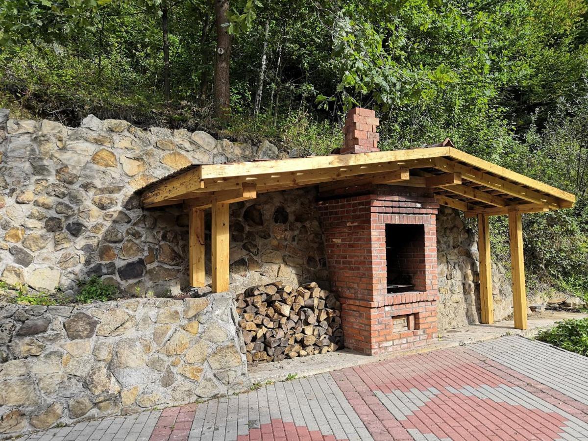 Zamek Ostrowski Villa Chojnik Exteriör bild